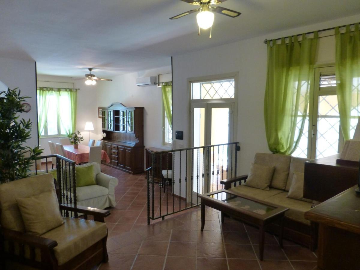 Villa Suzannah Lendinuso ภายนอก รูปภาพ